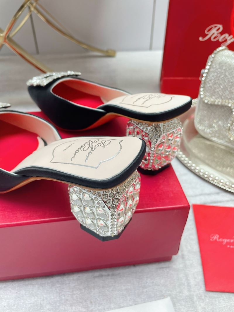 Roger Vivier flat shoes